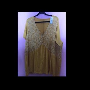 NWT 22/24 Yellow Lace Lane Bryant Swing Tee